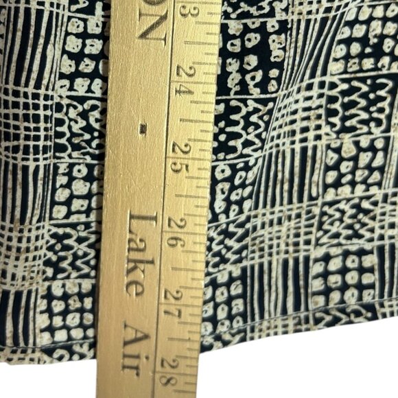 Vintage Maggy London Button-Up Long-Sleeve Abstract Print Silk Blouse Size 14 - Picture 5 of 6